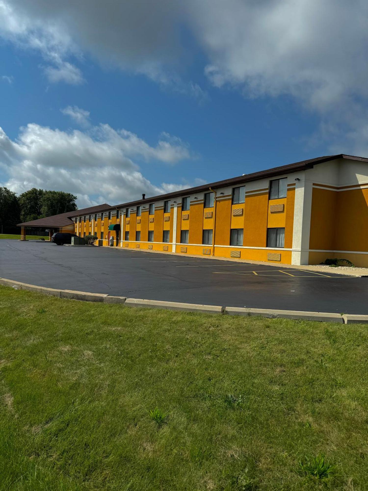 Quality Inn Sycamore - Dekalb Екстер'єр фото